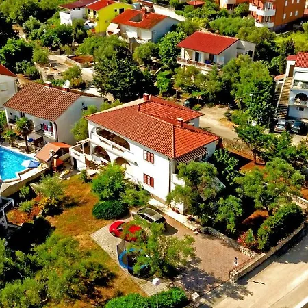 Belvedere *