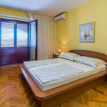 Apartment Belvedere