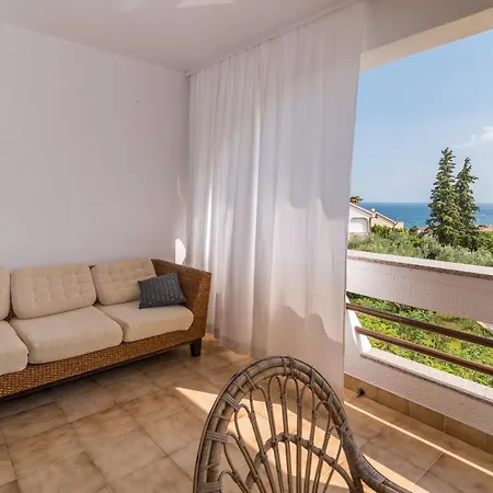 Belvedere Apartment *