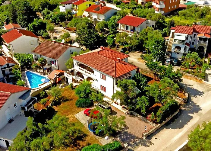 Belvedere *